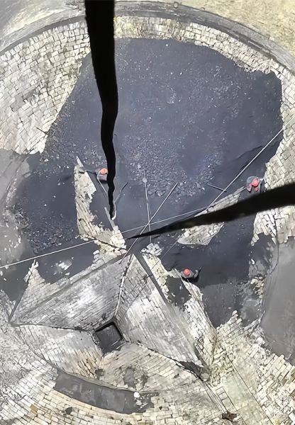 水泥庫清庫，清理鋼板倉