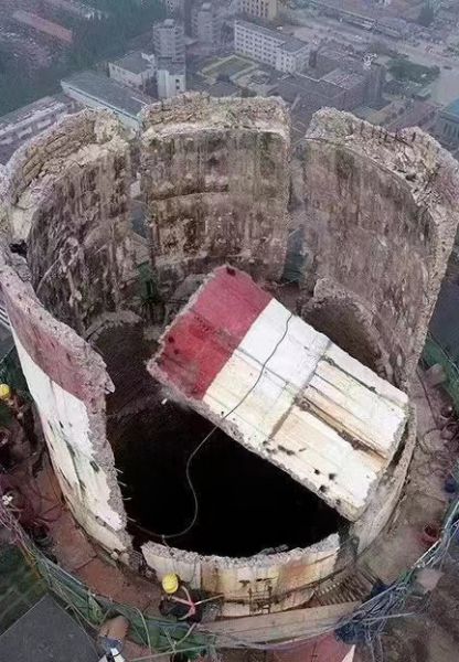 煙囪拆除，水塔拆除